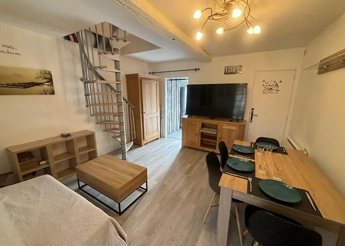 Charmante Maison Wifi Tele 65 Pouces Netflix